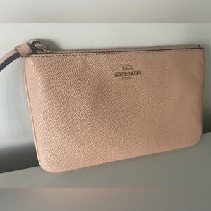 Coach Wristlet purse / wallet